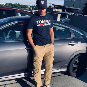 Meet your Posher, Louis